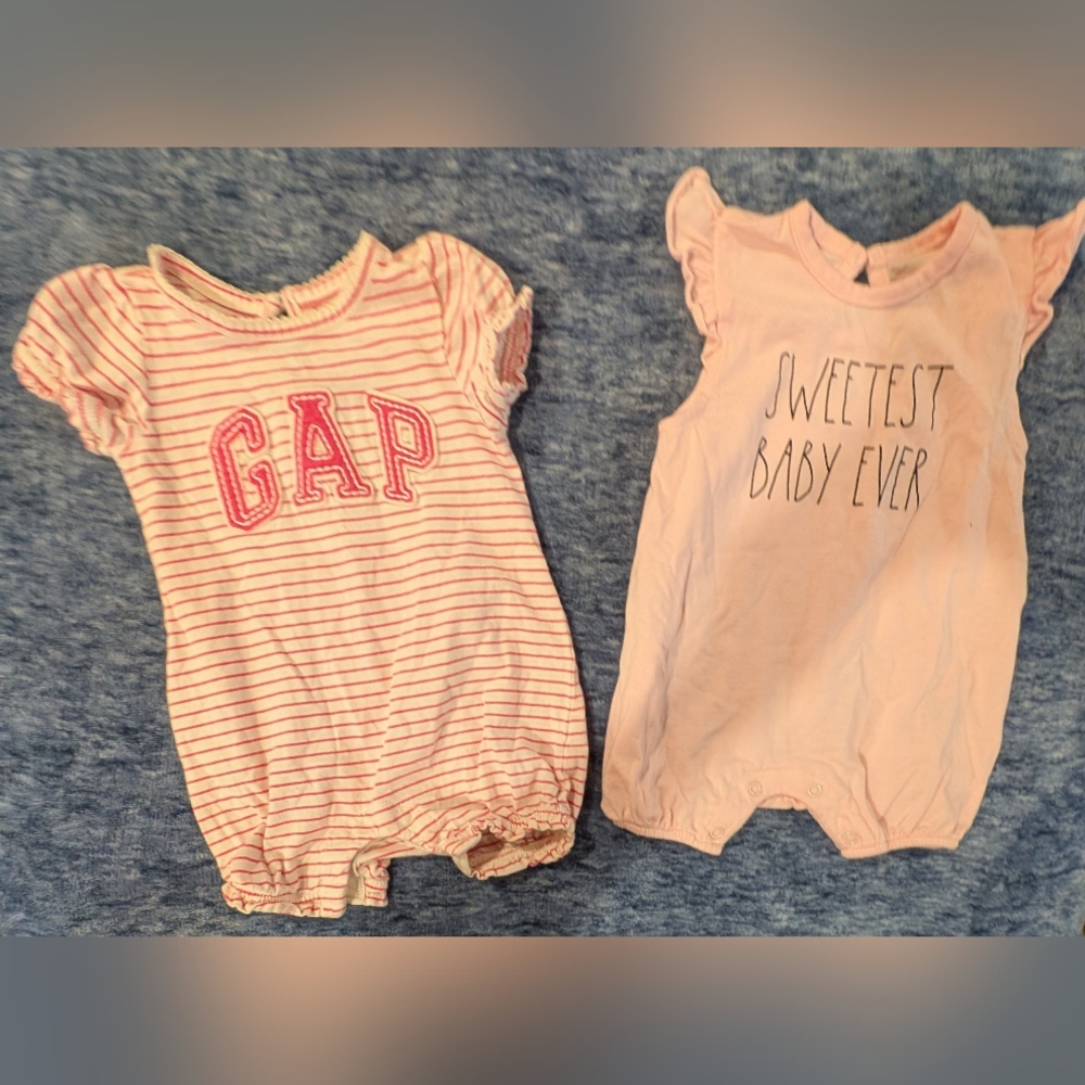 GAP 3-6M Striped Pink and Cream Baby Romper Set